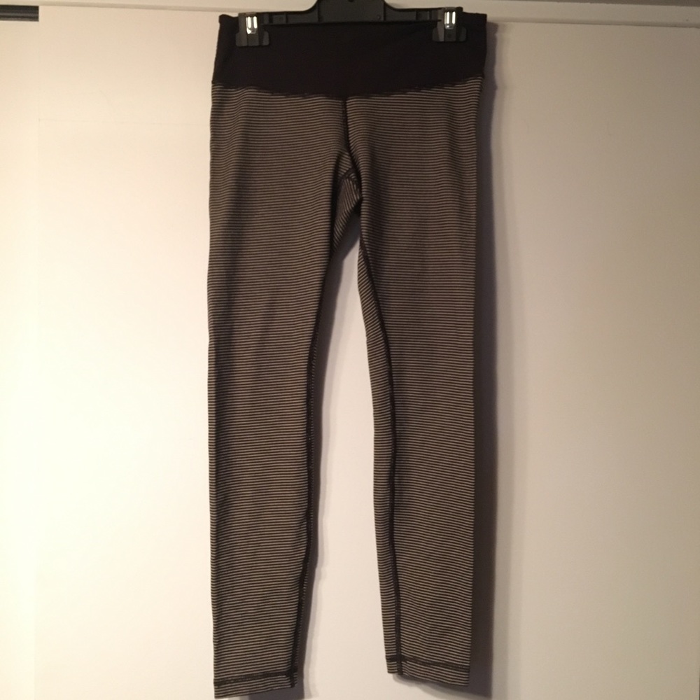 Lululemon Wunder Under striped leggings